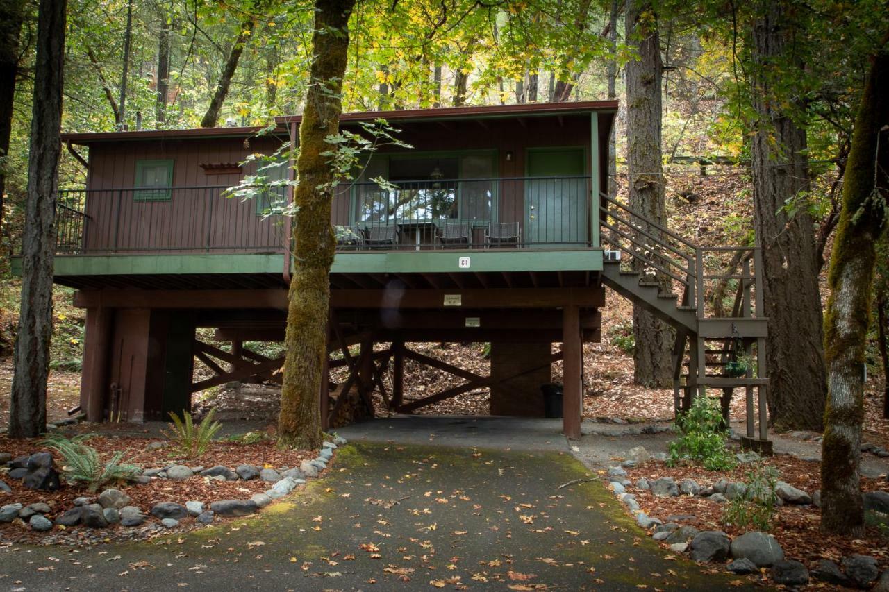 Merlin Morrisons Rogue River Lodge מראה חיצוני תמונה
