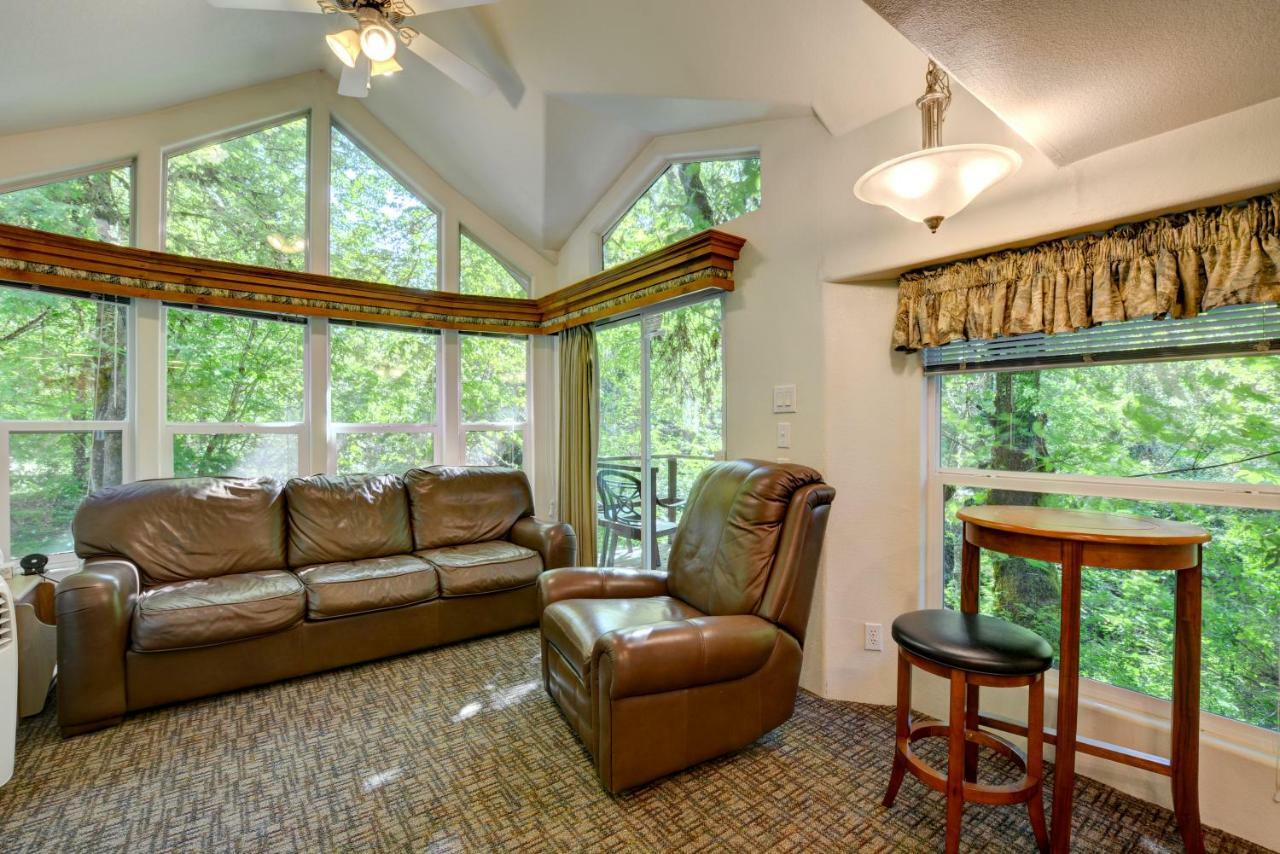 Merlin Morrisons Rogue River Lodge מראה חיצוני תמונה