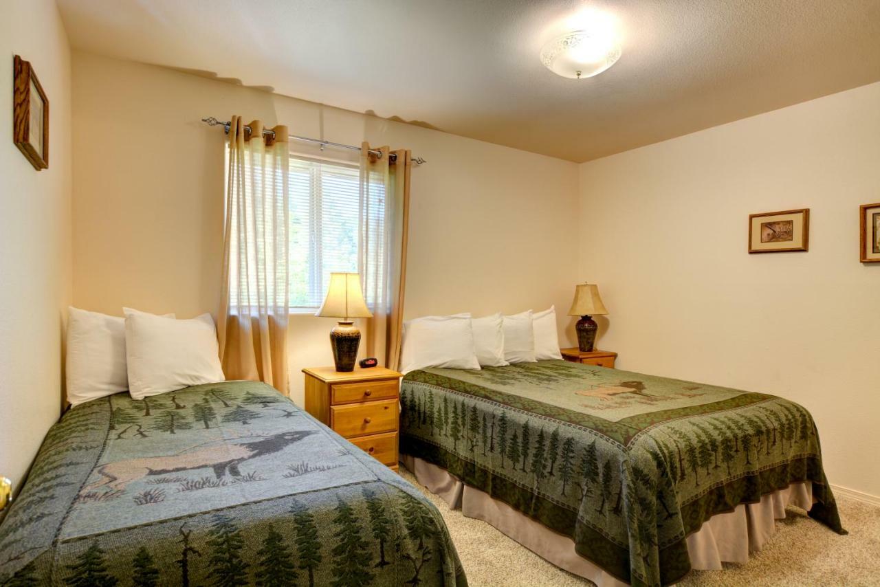 Merlin Morrisons Rogue River Lodge מראה חיצוני תמונה