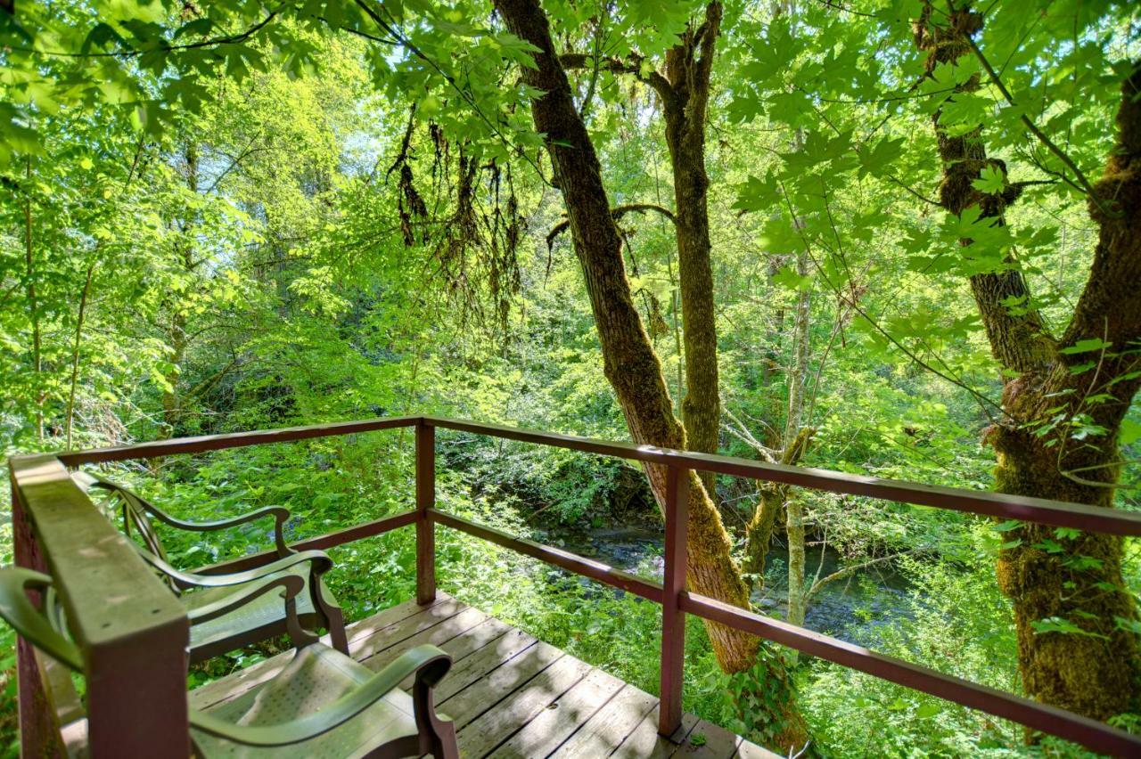 Merlin Morrisons Rogue River Lodge מראה חיצוני תמונה